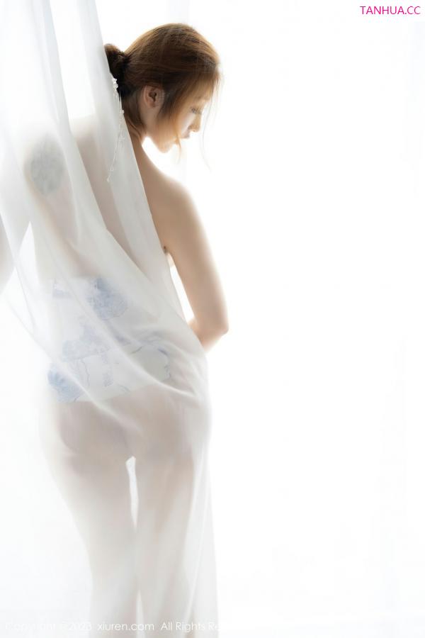 柠檬c_lemon 妲己_Toxic [XiuRen]高清写真图 2023.01.31 No.6199 妲己_Toxic 美臀丰腴第43张图片